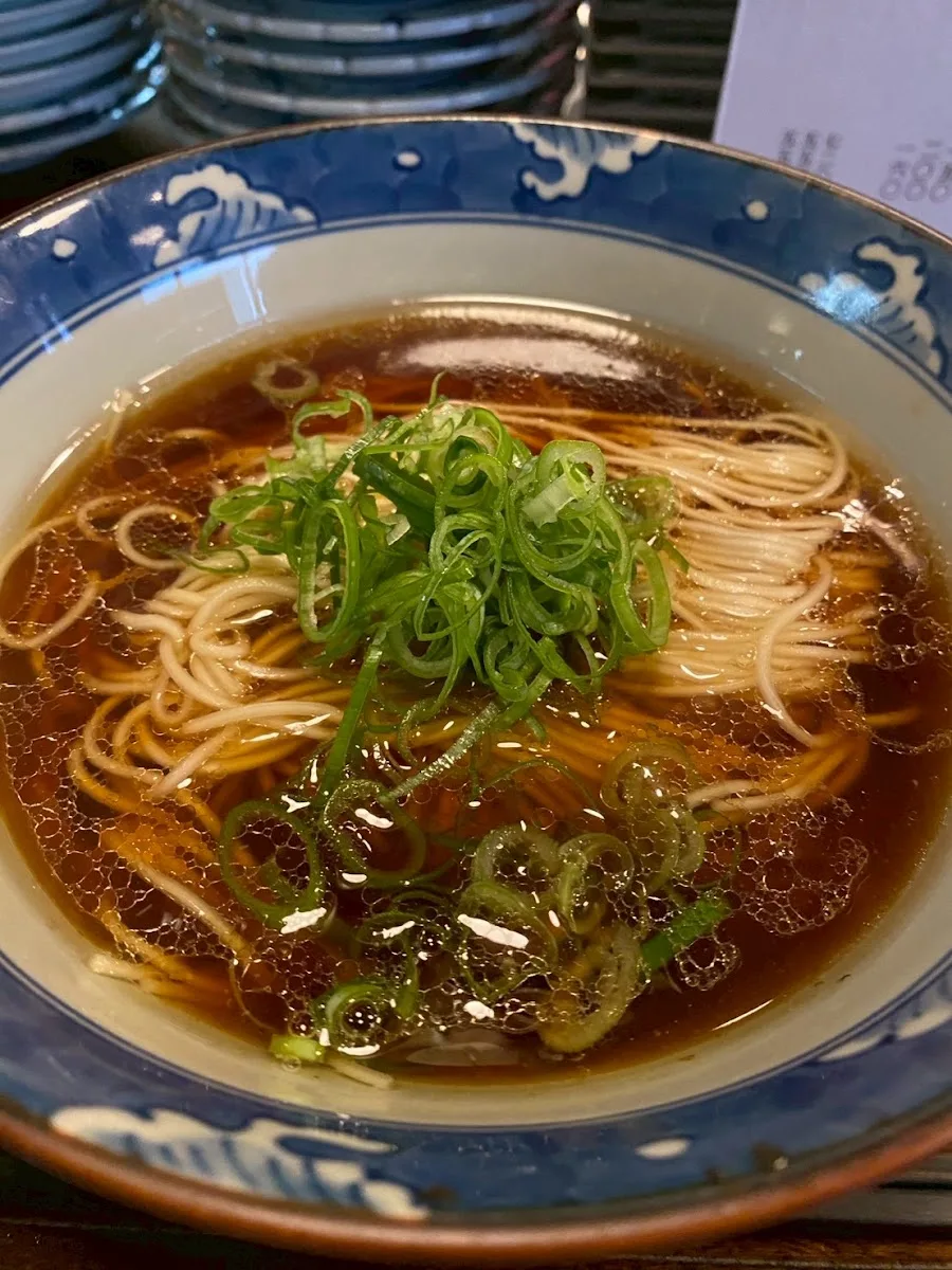 天然だし 醤油そば 山もと